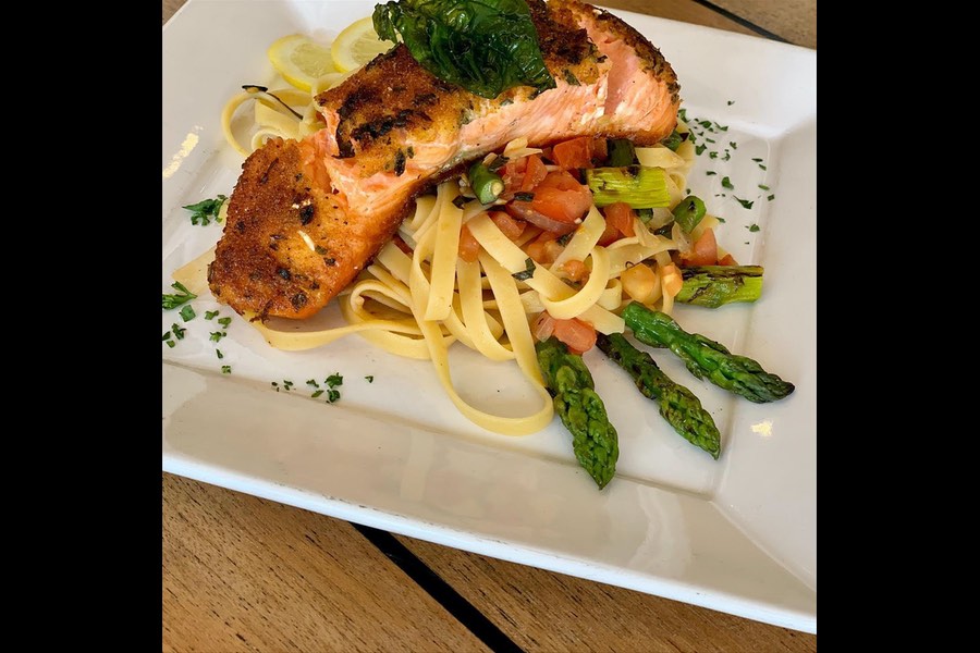GG's Bistro